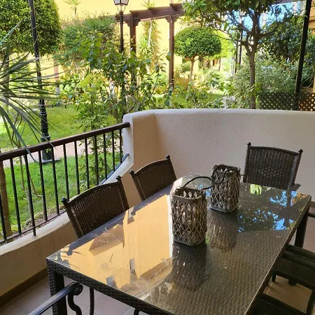 Sultan, Punta Prima, Panorama Park, 2 Bed & 2 Beautiful Swimming Pools *
