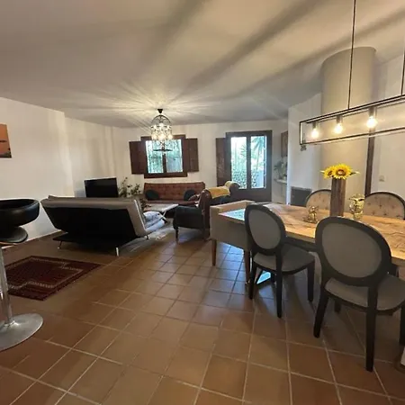 Apartment Sultan, Punta Prima, Panorama Park, 2 Bed & 2 Beautiful Swimming Pools *