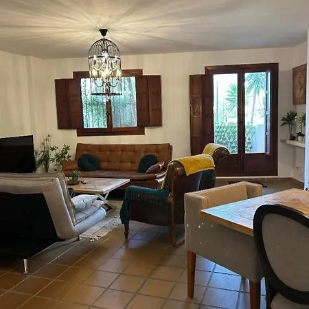 Apartment Sultan, Punta Prima, Panorama Park, 2 Bed & 2 Beautiful Swimming Pools *